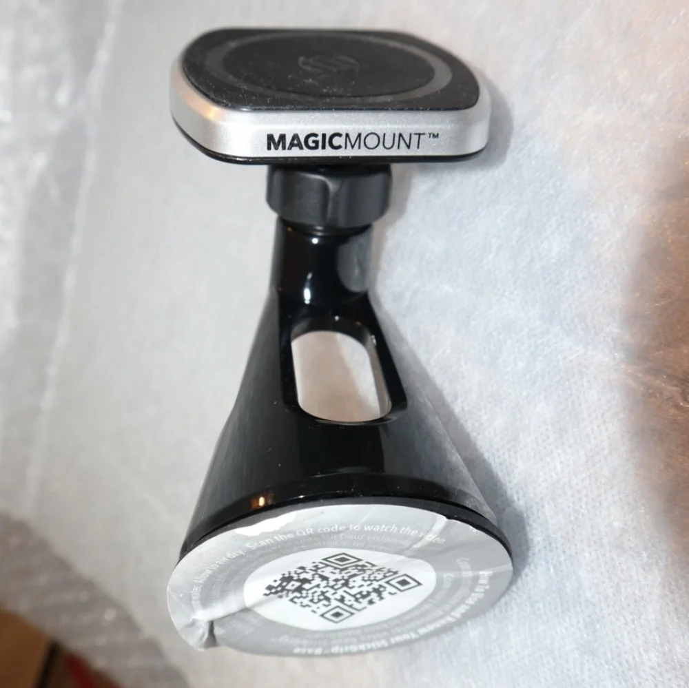 New Scosche Magic Mount Phone‎ Car Mount for Window, Dash or Any Flat Surface